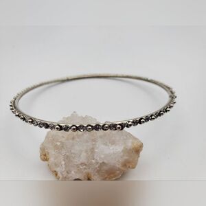 Regency dotted elegant slider bracelet B1419‎